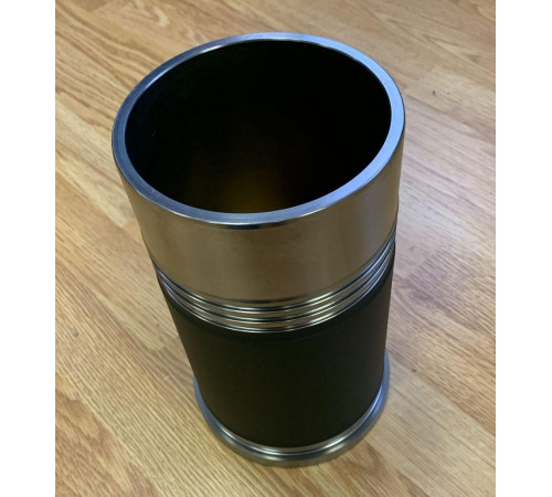 Гильза цилиндра LIEBHERR D924, D926 (9884842) 3 кольца снизу